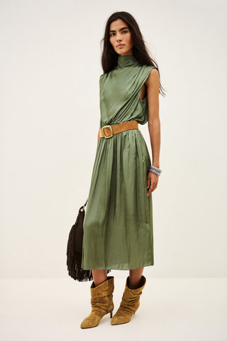 Ba&sh Dress Celea Kaki. Model is posing in the product. 
