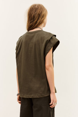 Ba&sh T-Shirt Pio Moka. Model's back is to the camera. Image is shot on white background. 