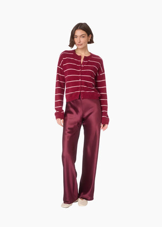 Cami NYC Bristol Mid Rise Pant Deep Plum. Model is wearing product. 