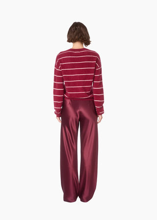 Cami NYC Bristol Mid Rise Pant Deep Plum. Model is wearing product. 