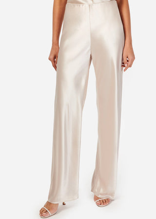 Cami NYC Bristol Mid Rise Pant Oat. Pants are shot up close on white background. 