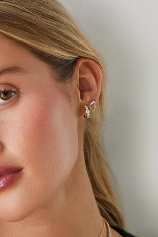 EF Collection Graduated Diamond Bar Chain Stud Earring