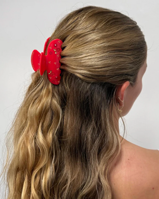 Emi Jay Sweetheart Hair Clip in Berry Beach Club. Hair clip is in model's hair. 