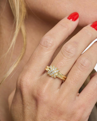 Melinda Maria Knot Crossed Ring