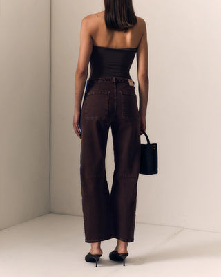 Le Jean Track Utility Soft Barrel. Model is wearing product.