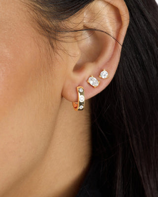 Melinda Maria Ashley Chain Convertible Earring. Model is wearing product shot up close. 