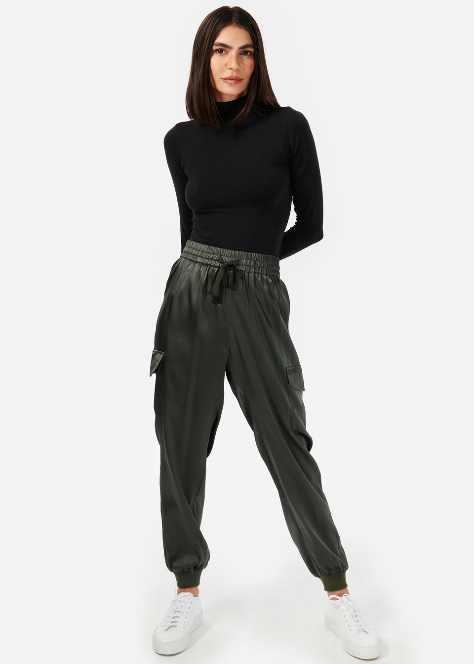 cami nyc elsie pant" "cami nyc elsie jogger" "cami nyc elsie silk joggers" "cami nyc elizabeth sweater", Cami NYC elsie pants, elsie pants thyme, green elsie pants, green pants, joggers, comfortable pants