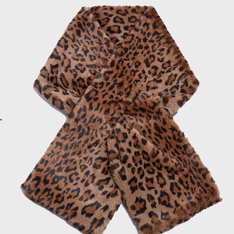 apparis bambi scarf in leopard
