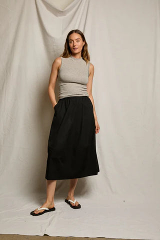 Perfect White Tee Minka Poplin A-line Skirt with Pockets True Black