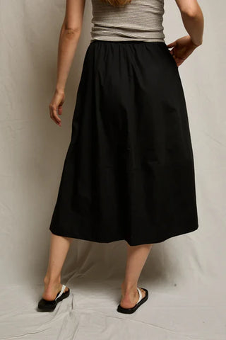 Perfect White Tee Minka Poplin A-line Skirt with Pockets True Black