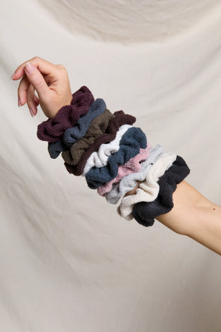 Perfect White Tee Ziggy Fleece Scrunchie White
