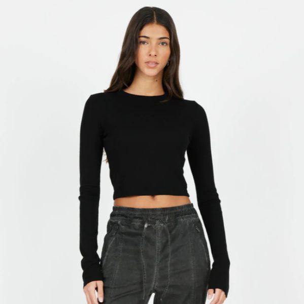 black shirt crop top