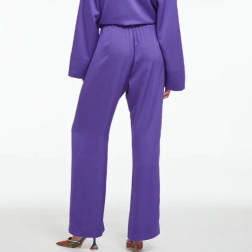 sareesy Regular Fit Women Purple Trousers - Buy sareesy Regular Fit Women Purple  Trousers Online at Best Prices in India | Flipkart.com